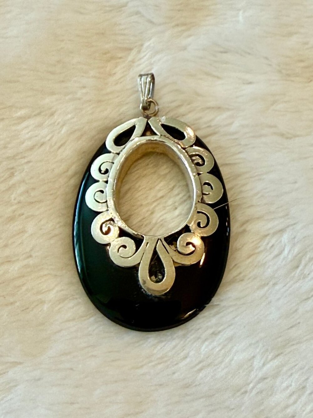 Vintage Onyx and Silver Pendant